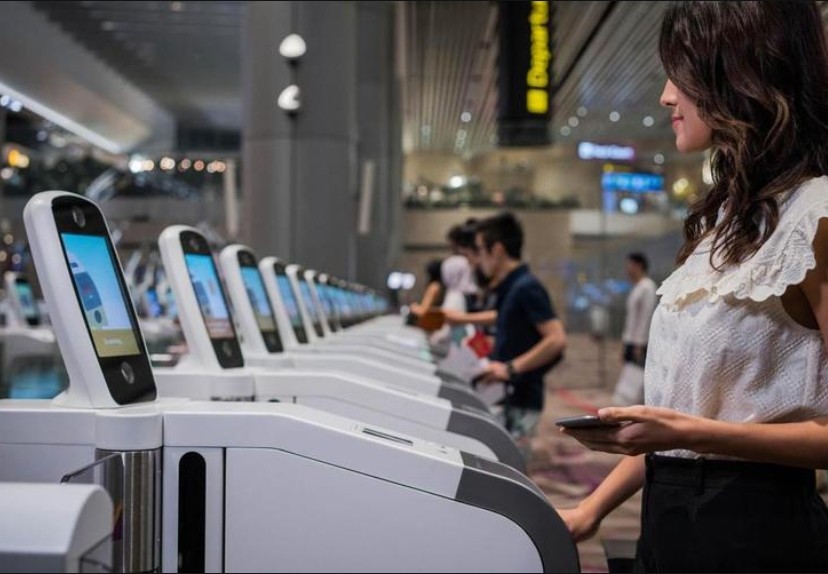 出入境護照識別光學(xué)鏡片應(yīng)用解析 出入境護照識別光學(xué)鏡片應(yīng)用解析