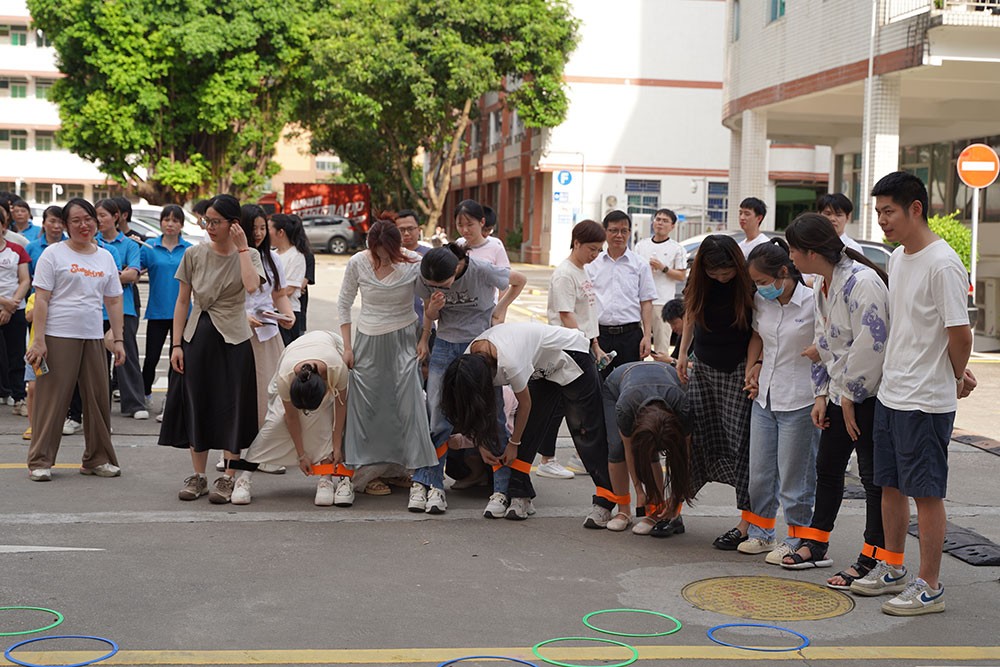 趣味活動月球漫步