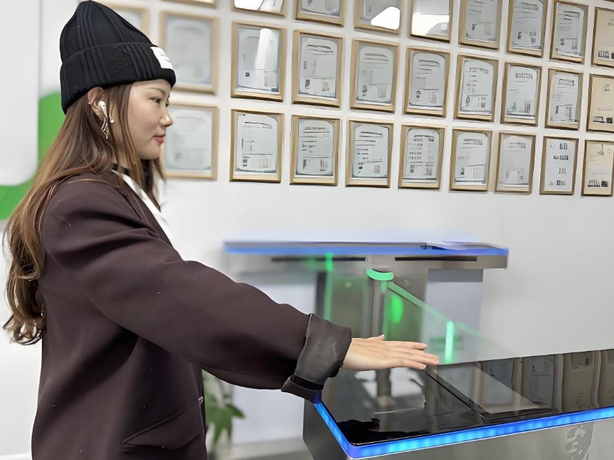 濾光片 生物識(shí)別掌紋掃描儀光學(xué)鏡片應(yīng)用分析